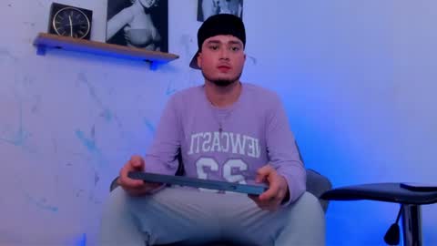 Snapshot of salvatore_muller chatting on 10.12.25 Salvatore online show from 10.12.25