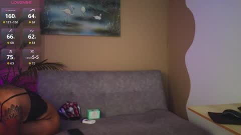 saly_moon1 online show from 04.01.26