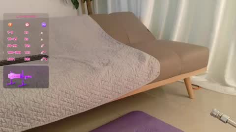saly_moon1 online show from 06.10.26