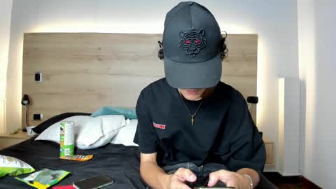 sam__cute online show from 02.27.25