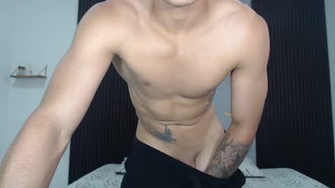 sammmikee online show from 02.14.25