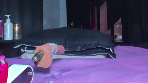 sam_naughty18 online show from 06.14.26