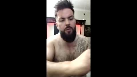 Snapshot of sam_papithebarber chatting on 04.12.26 sam_papithebarber online show from 04.12.26