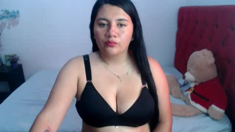 Snapshot of sam_sexyy2 chatting on 10.21.25 sam_sexyy2 online show from 10.21.25