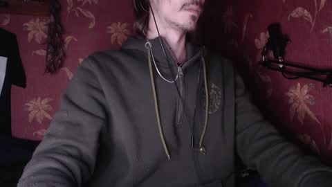 Snapshot of sam_skywalker chatting on 01.03.25 sam_skywalker online show from 01.03.25