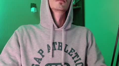 Snapshot of sam_skywalker chatting on 10.10.25 sam_skywalker online show from 10.10.25