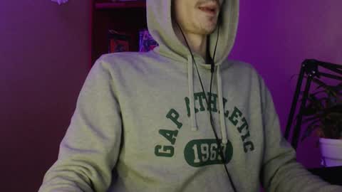 Snapshot of sam_skywalker chatting on 11.16.25 sam_skywalker online show from 11.16.25