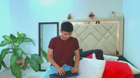 Snapshot of sam_tnt9 chatting on 04.08.26 sam_tnt9 online show from 04.08.26