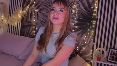 Snapshot of samaantha_white_ chatting on 12.14.25 Samaantha online show from 12.14.25