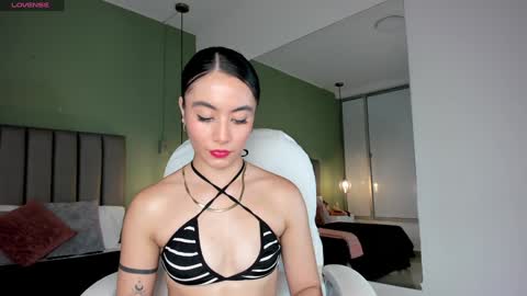 Snapshot of samaantharey chatting on 02.08.25 Samantha online show from 02.08.25