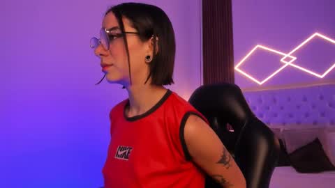 samabiecrussie online show from 11.29.25