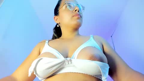 Snapshot of samanta__sweetx chatting on 07.16.26 Samanta Sweet online show from 07.16.26