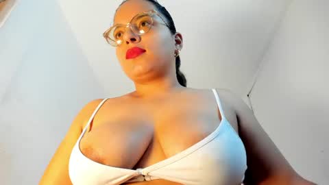 Snapshot of samanta__sweetx chatting on 08.08.26 Samanta Sweet online show from 08.08.26