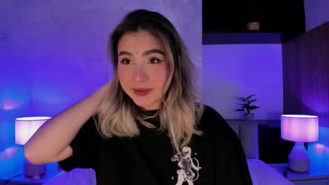 Snapshot of samanta_bone chatting on 01.27.25 Samanta online show from 01.27.25