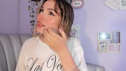 Snapshot of samanta_bone chatting on 03.03.25 Samanta online show from 03.03.25