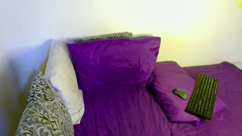 Snapshot of samanta_r_ chatting on 12.02.25 Samanta online show from 12.02.25