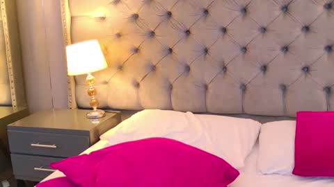 Snapshot of samantaa_g chatting on 03.18.26 Samantaa G online show from 03.18.26