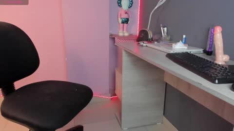 Samantha  online show from 01.23.25