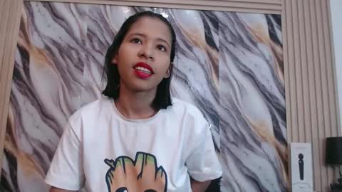 Snapshot of samantha_fox_squirt chatting on 11.10.25 lizzy online show from 11.10.25