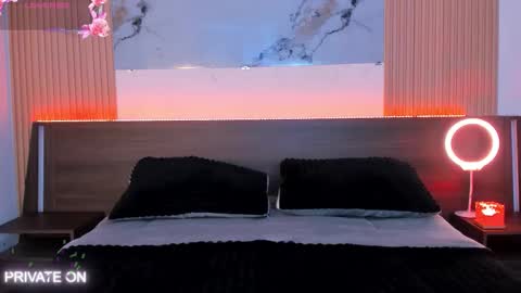 Snapshot of samantha_moons chatting on 03.10.26 samantha_moons online show from 03.10.26