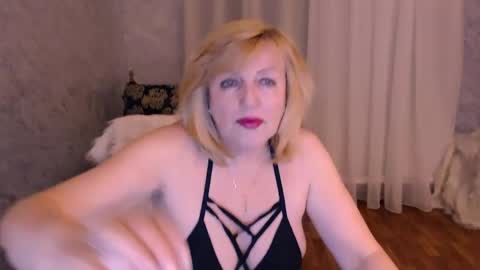 Samantha online show from 04.25.26