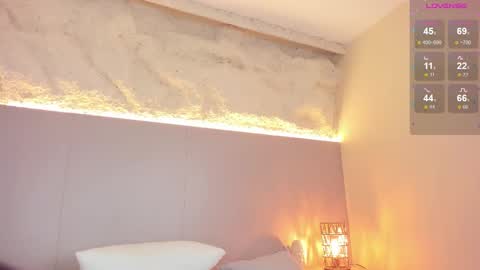 Snapshot of samanthaa_22_ chatting on 02.26.26 Samanthaa online show from 02.26.26