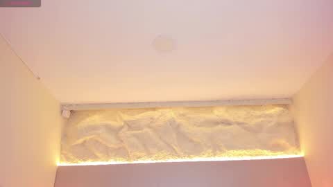 Snapshot of samanthaa_22_ chatting on 03.19.26 Samanthaa online show from 03.19.26