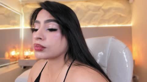 Snapshot of samanthaa_22_ chatting on 05.16.26 Samanthaa online show from 05.16.26