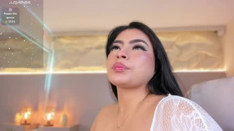 Snapshot of samanthaa_22_ chatting on 05.29.26 Samanthaa online show from 05.29.26