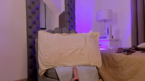 Snapshot of samanthaferrer_ chatting on 02.17.25 Samantha online show from 02.17.25
