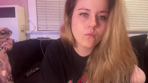 Snapshot of samanthafever chatting on 03.21.26 samanthafever online show from 03.21.26