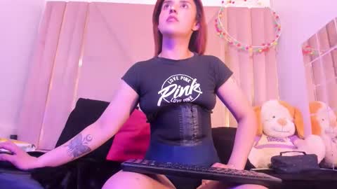Samantha online show from 04.23.26