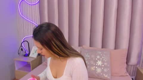 Alejandra  online show from 11.13.25