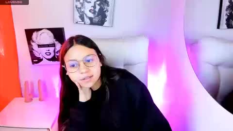 Snapshot of samantharoldan chatting on 03.20.26 Samantha online show from 03.20.26