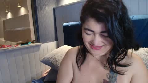 Snapshot of samanthasyedx chatting on 05.01.26 samanthasyedx online show from 05.01.26