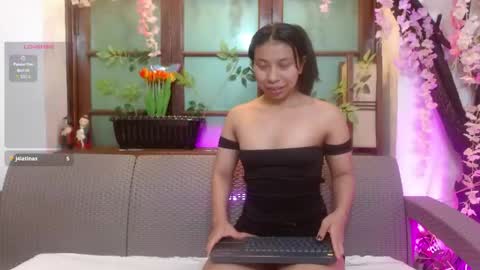 Snapshot of samara_selene chatting on 05.16.26 SAMARA online show from 05.16.26