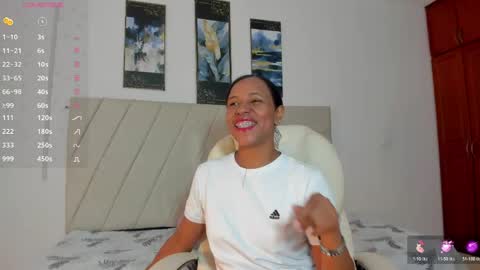 samaraa_smith1 online show from 04.24.26
