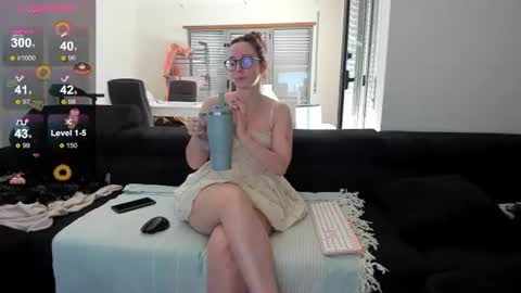 Snapshot of samarafromthewell chatting on 08.02.26 Samara From The Well online show from 08.02.26