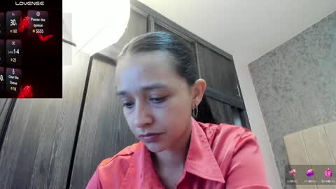 Snapshot of samarha_xue chatting on 02.08.25 Sara online show from 02.08.25