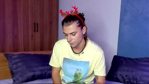 Fansly -       Top4fans   online show from 01.04.25