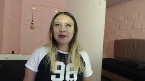 Snapshot of sami_1_8 chatting on 01.15.26 Samy online show from 01.15.26