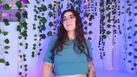 Snapshot of samii_evans chatting on 02.28.26 samii evans online show from 02.28.26