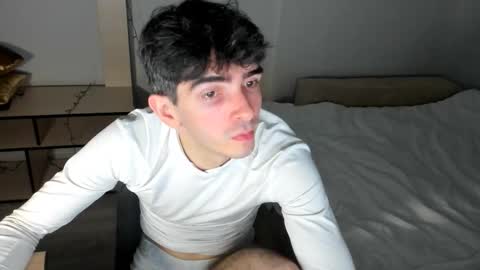 Snapshot of samiliken chatting on 02.04.26 Sam online show from 02.04.26