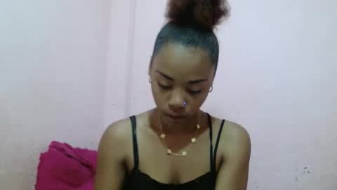 Snapshot of samina2255 chatting on 10.26.25 samina2255 online show from 10.26.25