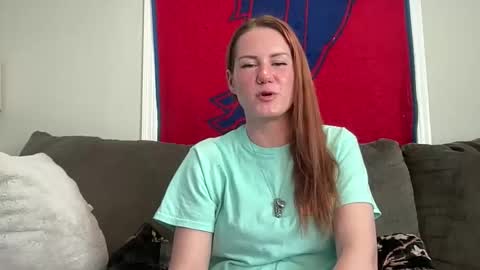Snapshot of sammieplays chatting on 04.26.26 Playful Sammie online show from 04.26.26