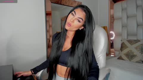 Snapshot of sammy_rios chatting on 12.31.24 Sammy online show from 12.31.24