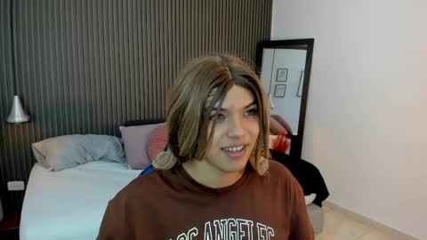 Axel online show from 05.04.26