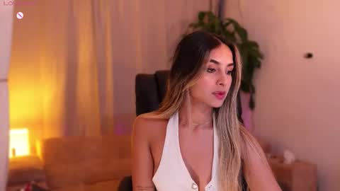 Snapshot of sammylaszlow chatting on 10.11.25 Sammy online show from 10.11.25