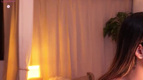 Snapshot of sammylaszlow chatting on 10.29.25 Sammy online show from 10.29.25