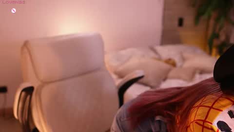 Snapshot of sammylaszlow chatting on 01.14.26 Sammy online show from 01.14.26